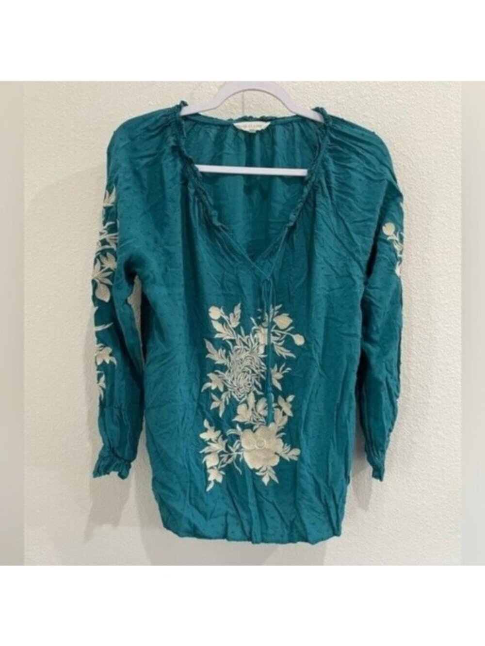 Solitaire Floral Embroidered Top Boho Feminine Long Sleeve Western Puff Sleeve